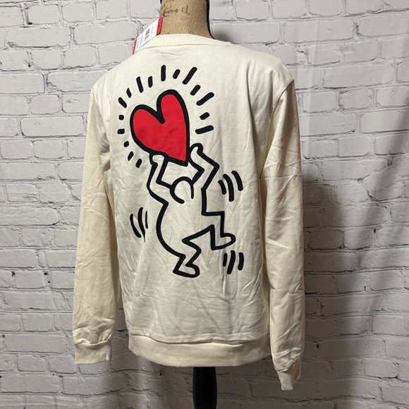 keith haring Tops - 🆕 Keith Haring Cream Sweatshirt with Red Heart Design